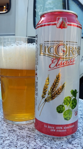 20170429_165746.jpg - Dazu trinken wir wir "einheimisches" Licorne-Bier welches hier in Saverne gebraut wird.