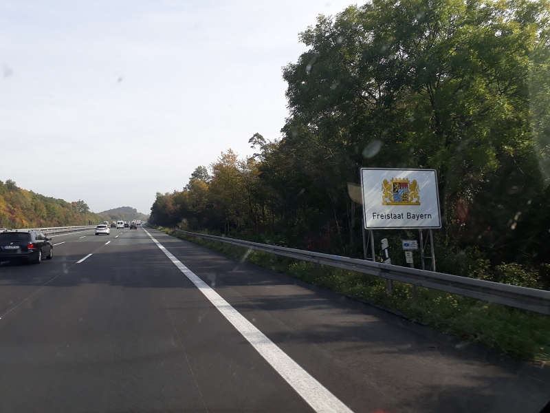 20170930_114754(0).jpg - Nun fahren wir auf die Autobahn und kommen nach Bayern.