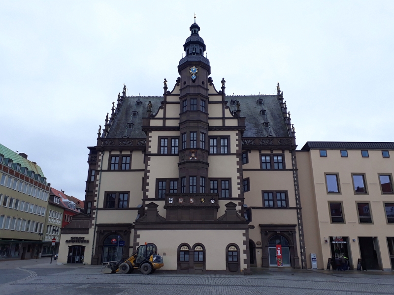 20180128_122540.jpg - Das Rathaus, so lesen wir, sei das schönste Bauwerk der Stadt.