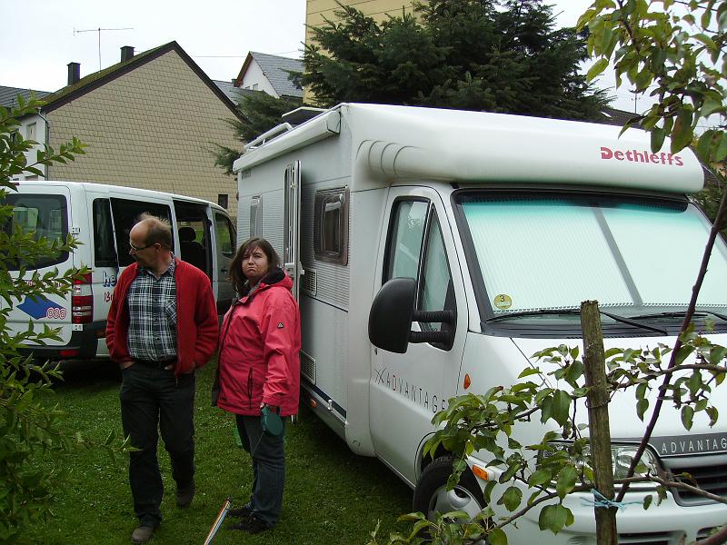 04.JPG - In Berglicht angekommen beziehen wir unseren Privatstellplatz :-)