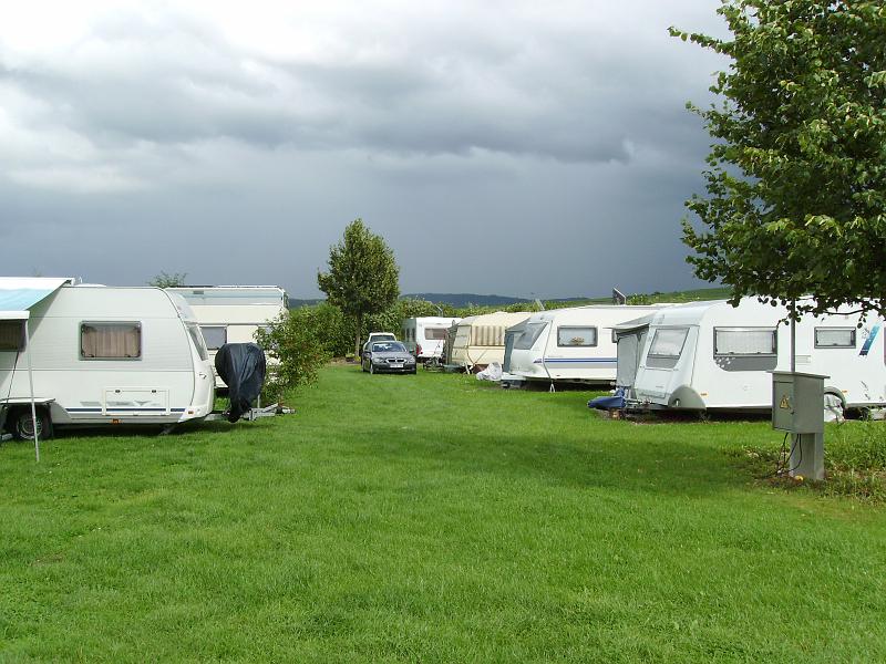 IMGP0019.JPG - Es ist ein sehr kleiner Campingplatz mit ca.10 Dauercampern.