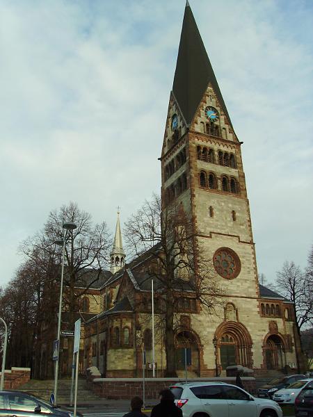 IMGP0264.JPG - Die Herz-Jesu-Kirche.