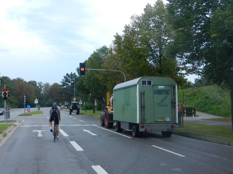 DSCN1582.JPG - ..."Hanomag - Kraftvoller denn je!"So endet ein kurzer Kurztrip. Ich fand es sehr schön, einfach mal wieder unterwegs zu sein... Klar, Bandscheiben defekt hin oder her, mein Bett hab ich dabei und "dehäm sterwe die Leit..."!