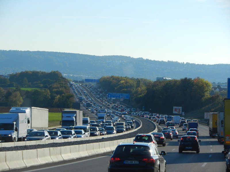 DSCN2162.JPG - Kurz vor dem Engelbergtunnel bei Leonberg... STAU