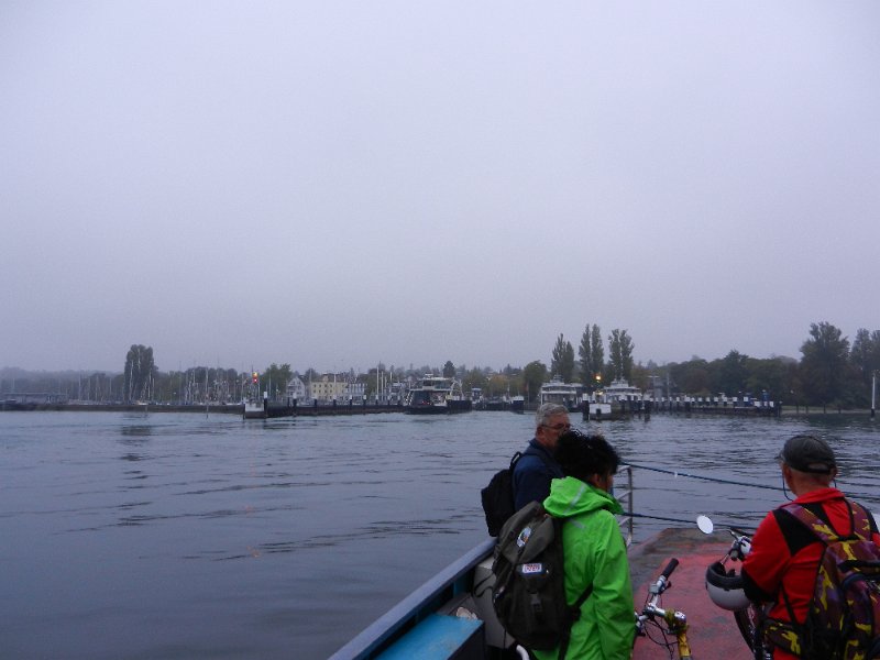 DSCN2321.JPG - "Land vorraus..."Hafen Konstanz/Staad in Sicht...