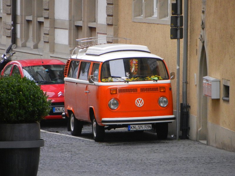 DSCN2328.JPG - Boooaaahr, ein echter "Flower-Power-Hippie-Bus"!