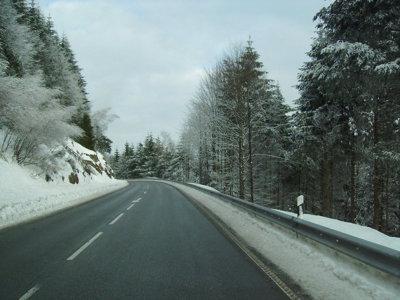 IMGP0133.JPG - Nachdem wir dann noch heile den Berg heruntergekommen sind und in Baden-Baden auf die Autobahn fahren ist unser Silvestertrip leider vorbei...