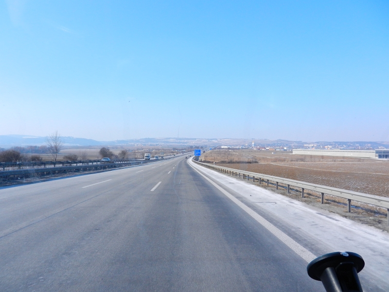 DSCN5078.JPG - So fahren wir auf der A6 in Richtung Kaiserslautern... Hier sind wir kurz vor Grünstadt.