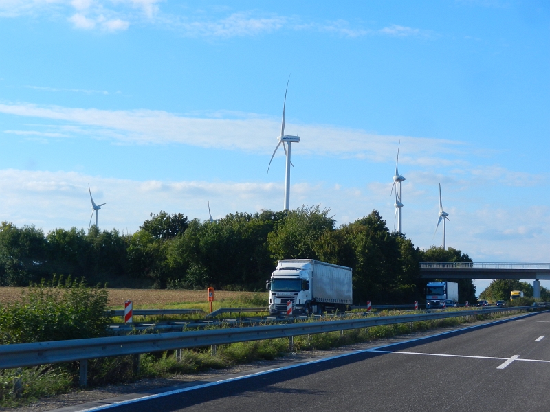 DSCN1164.JPG - Wir fahren über die A61 in Richtung Koblenz.