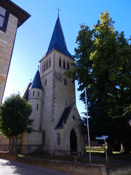 DSCN0832.JPG - Die ev. Kirche von Ober-Hilbersheim.