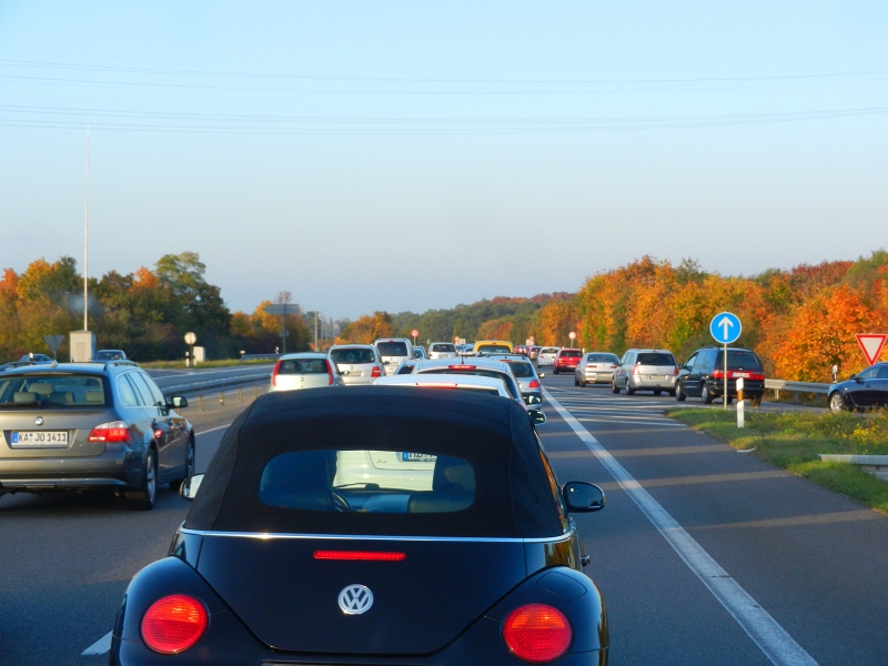 DSCN3198.JPG - Die A6 ist rund um Hockenheim auch zu!?!? In Richtung Schwetzingen stehen auch wir  im Stau :-(