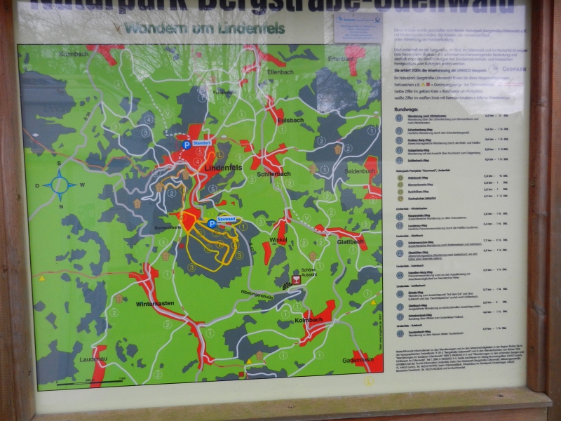 DSCN3539.JPG - Die Infotafel zu den Wanderwegen um Lindenfels herum.