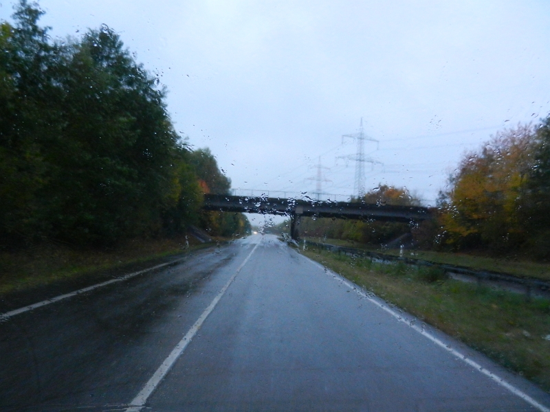 DSCN3212.JPG - Dieses Wochenende wollen wir uns mit Freunden in Hammelburg/Diebach (in der Nähe von Bad Kissingen) treffen.Als wir losfahren kübelt es wie aus Eimern! :-(