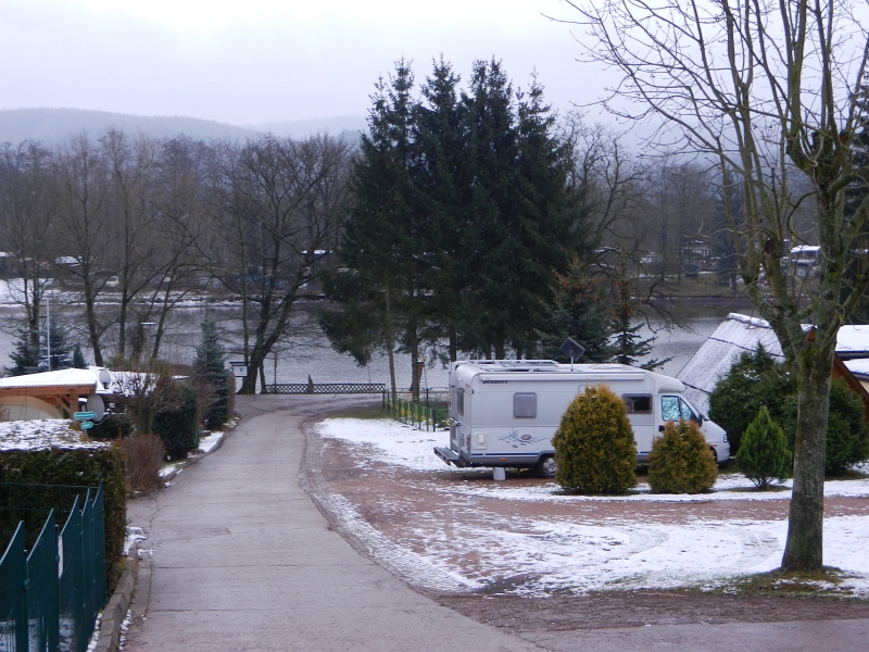 DSCN4551.JPG - Vom Gasthaus "Seeblick" kann man auf den See blicken... Hmmm...???