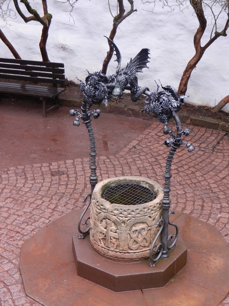 DSCN4670.JPG - Schöner Brunnen...