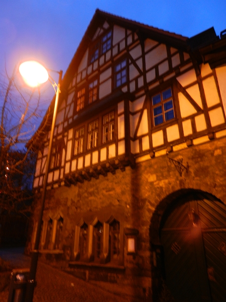 DSCN4657.JPG - Auch schick, ein Nachbargebäude vom Lutherhaus.