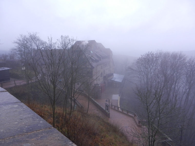 DSCN4662.JPG - An der Burg angekommen. Hier im Bild das Wartburg-Hotel.