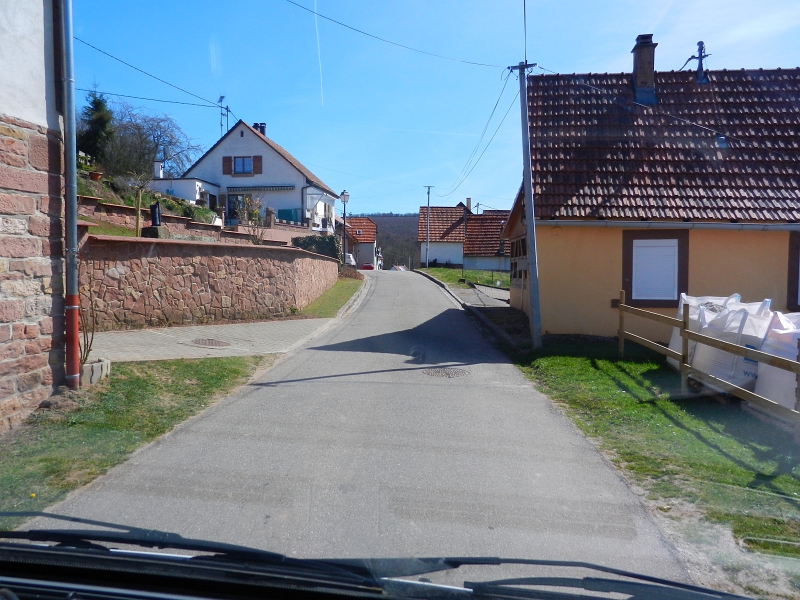 DSCN6073.JPG - Wir fahren dabei durch Wingen.