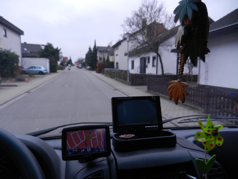 DSCN7822.JPG - Der Wetterbericht meldet SONNE... Wir wollen heute und morgen etwas laufen und treffen uns mit Freunden auf dem Weissensteinerhof bei Busenberg.Kurz vor 10:00Uhr fahren wir los...