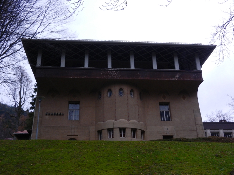 DSCN3907.JPG - Am Ende des Kurparks kommen wir am Kursaal vorbei.