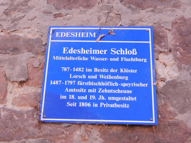 DSCN8231.JPG - Wir kommen zum Edesheimer Schloß.