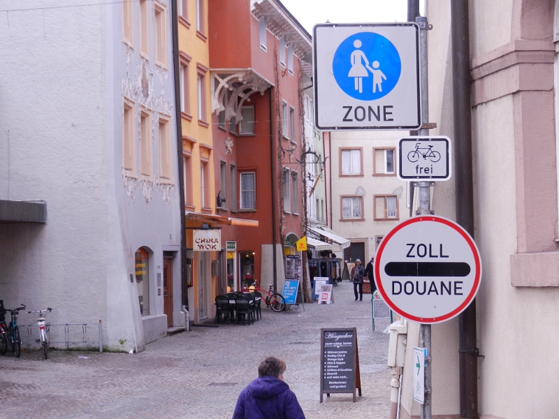 DSCN7098.JPG - Wir schlendern nun durch die Altstadt von Bad Säckingen.