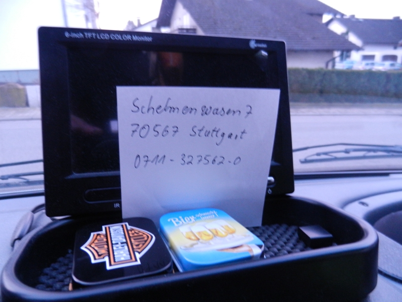 DSCN8020.JPG - Ich habe heute frei und Biene muss erst um 12:00 Uhr anfangen. Wir fahren bereits um 7:00 Uhr in Richtung Stuttgart los. Wir fahren zu der Firma Cityroller, wo wir uns einen neuen Roller bestellt haben.