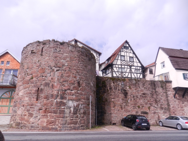 DSCN8291.JPG - Teile der Stadtmauer.