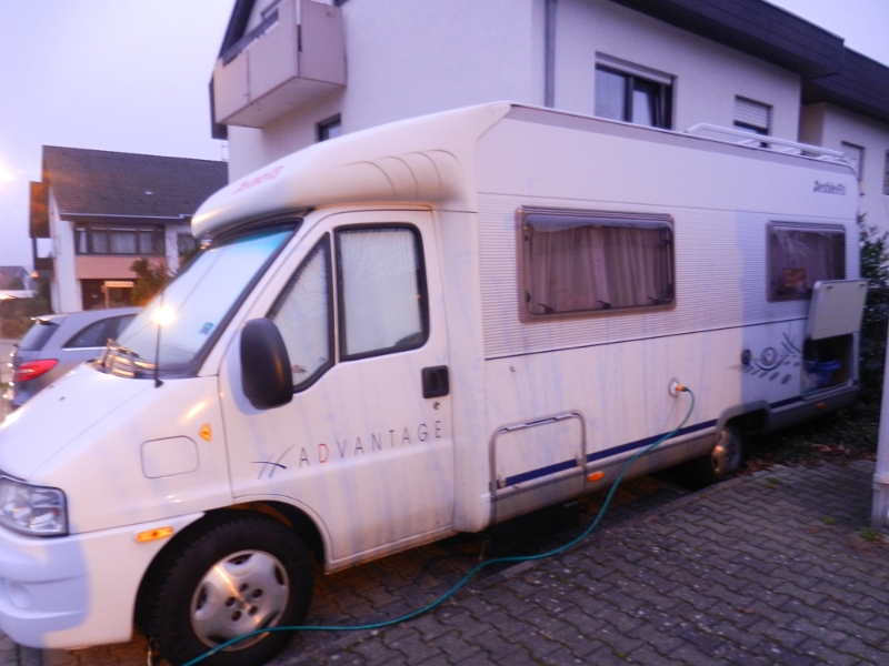 DSCN4057.JPG - An diesem Wochenende steht mal wieder ein Treffen mit unseren Camperfreunden an. Wir wollen u.a. den Weihnachtsmarkt in Ladenburg besuchen. Nach der Arbeit machen wir das Dixi startklar und kommen so gegen 17:00 Uhr los.