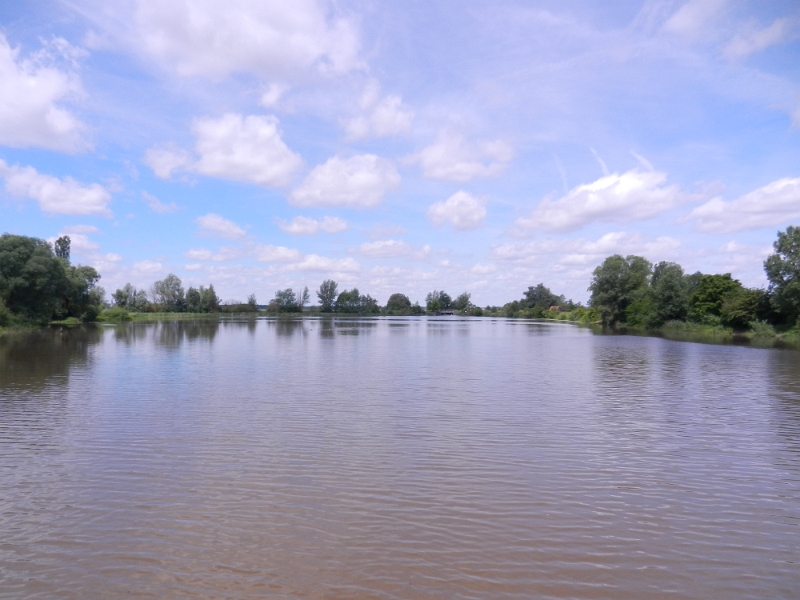 DSCN0686.JPG - Einfach schön, die Landschaft hier rund um den See.