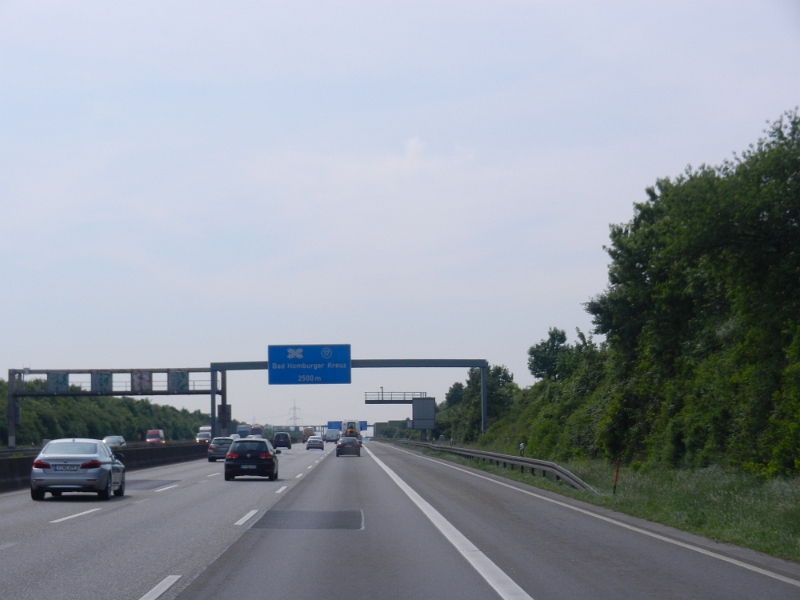 DSCN7007.JPG - ...und fahren wieder auf die Autobahn.