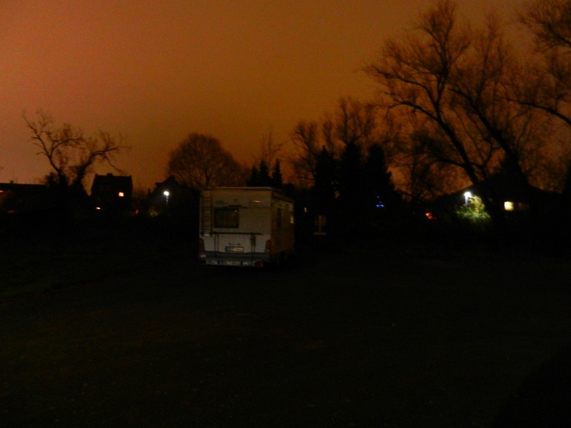 DSCN1765.JPG - Zwei Stunden später stehen wir aber dann doch auf dem Stellplatz in Wetzlar. Gefühlt waren wir 6 Stunden unterwegs, bei dem Verkehr!