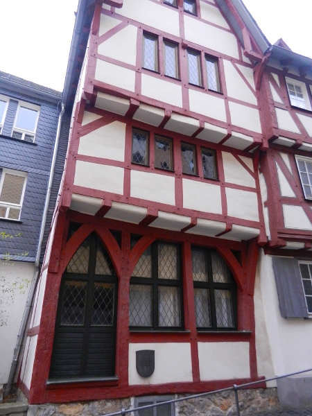 DSCN1828.JPG - Das ist das älteste Fachwerkhaus (1365) von Wetzlar.