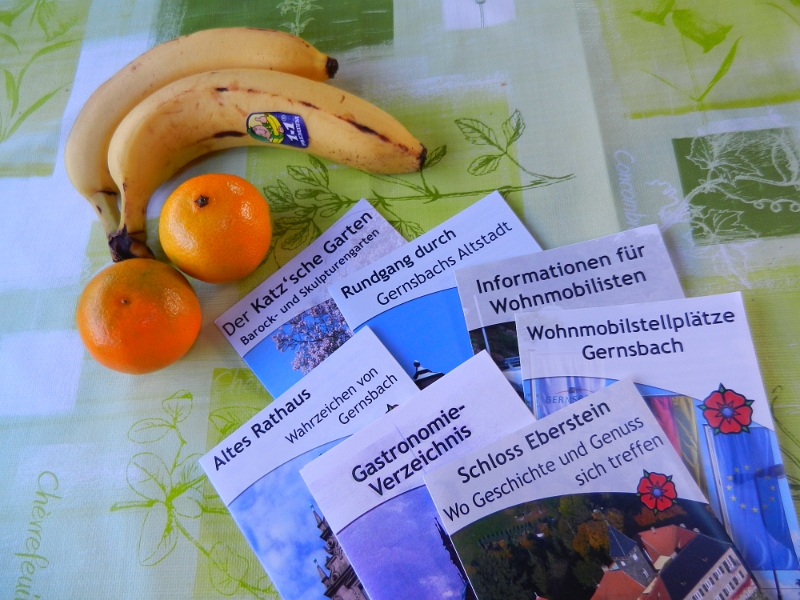 DSCN1367.JPG - Am nächsten morgen nach einen gemütlichen Frühstück packen wir den Rucksack mit Vitaminen und Infomaterial.