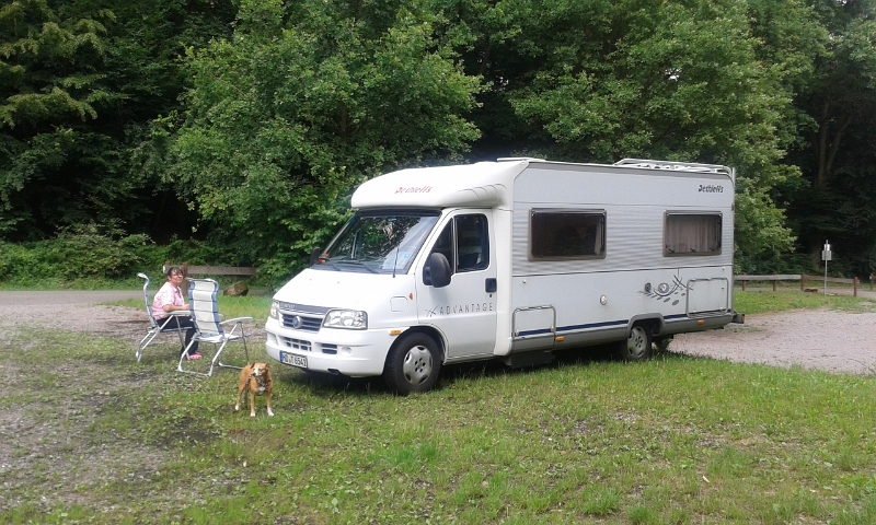 20140712_163216.jpg - Nachdem wir aus den nassen Wanderklamotten raus sind wird gechillt! :-)