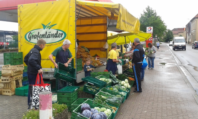 20140713_115945.jpg - Hier holen wir immer frisches Gemüse und Salat.