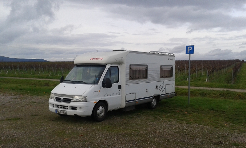 20141116_134324.jpg - In Neustadt-Duttweiler machen wir auf dem Stellplatz "Im Rebenmeer" einen Zwischenstop. Es ist Zeit für Mittagessen! ;-)