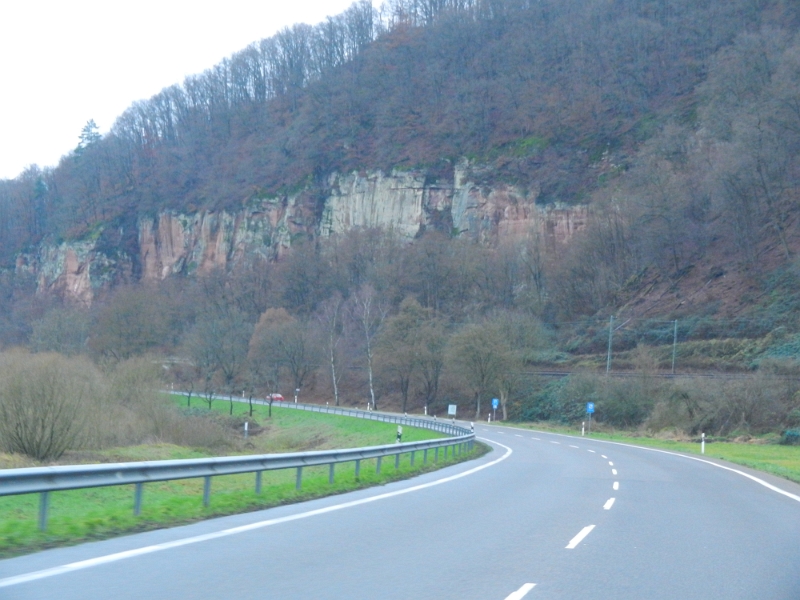 DSCN2123.JPG - Wir fahren am Neckar entlang über Heidelberg und kommen kurz darauf wieder Zuhause an.Fazit: Der Stellplatz und der Weihnachtsmarkt in Mosbach haben uns besser gefallen als erwartet.Tschööö...