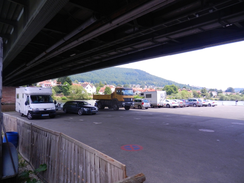 DSCN8625.JPG - "Under the Bridge" -> Leider kein Stellplatz...