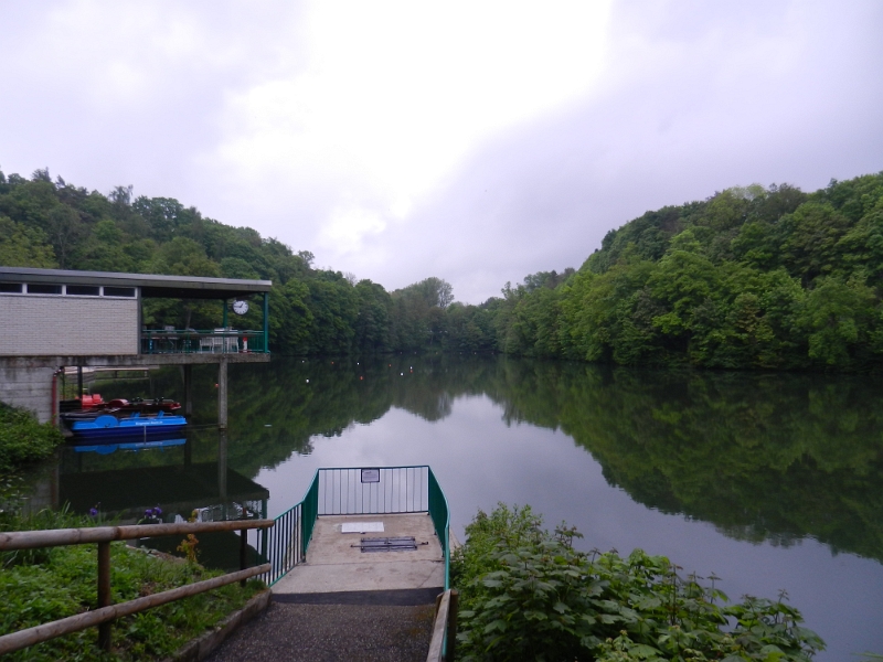 DSCN6850.JPG - Wir sind zum "Tiefen See" gelaufen, der heute den Maulbronner als Freibad dient.