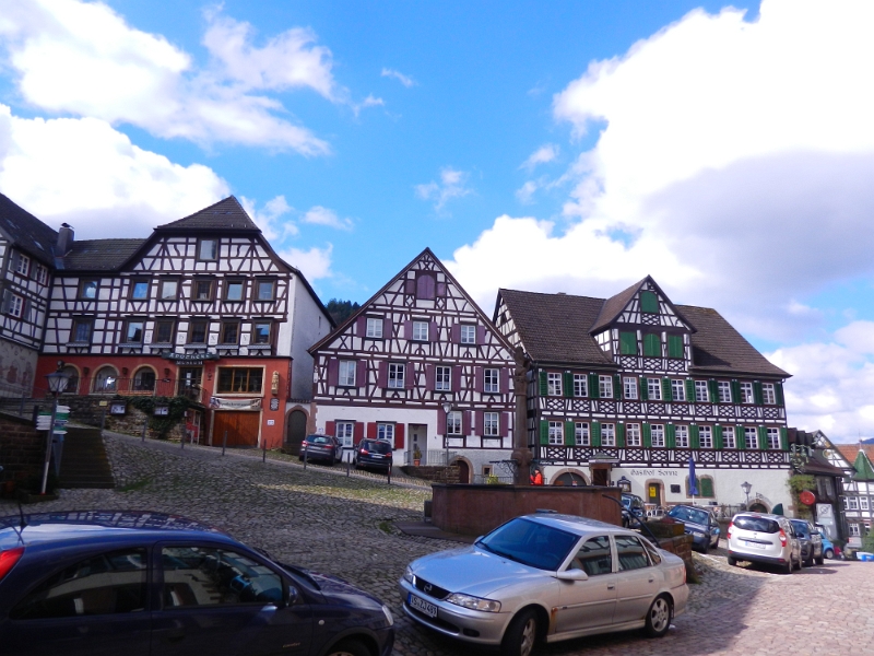 DSCN3828.JPG - Wieder am Marktplatz angekommen...