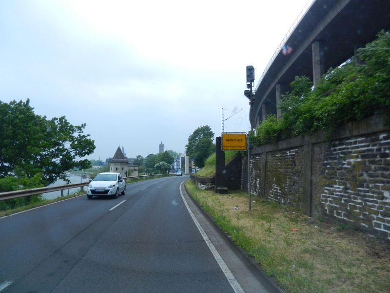 DSCN4833.JPG - Wir kommen u.a. durch Andernach.