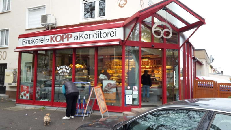 20151107_100407.jpg - Eine echt gute Bäckerei!!!...und Sonntags von 8:00 - 11:00 geöffnet, da werd ich morgen früh erneut Brötchen holen! :-)