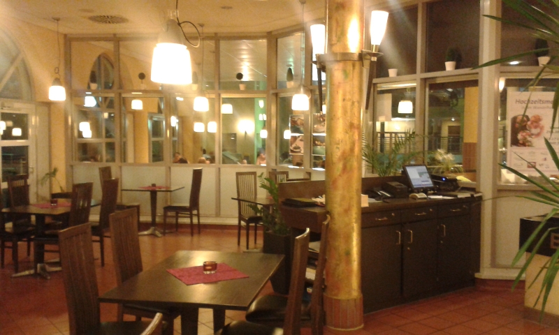 20150110_185154.jpg - Das Restaurant in der Odenwaldtherme.