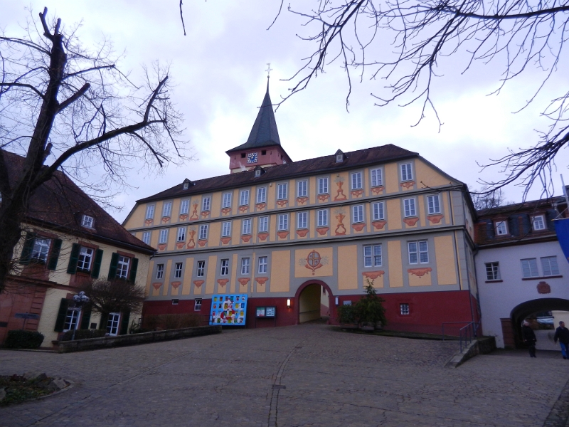 DSCN2409.JPG - ...und dem alten Schloss.