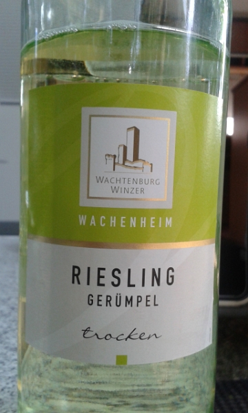 20150711_192228.jpg - ...und andere Weinchen, wie dieses "Gerümpel" zum Beispiel!