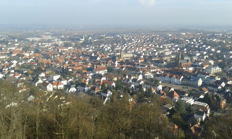 20150214_152926.jpg - Dafür bekommt man einen schönen Blick über die Stadt.