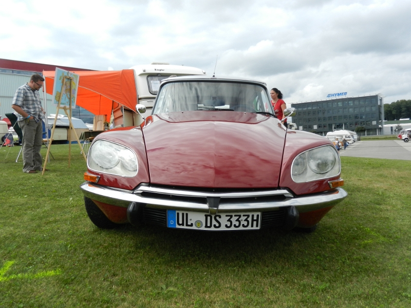 DSCN5050.JPG - Da es sich hier um ein Oldtimertreffen handelt kommen jetzt natürlich sehr viele Bilder von den ausgestellten Fahrzeugen. Ihr kennt das ja bereits :-)