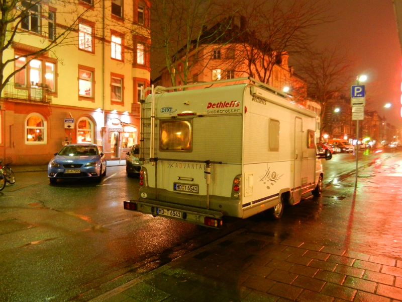 DSCN2483.JPG - Kurz vor 20:00 Uhr stelle ich mich in die Nähe der Altstadt. Jetzt muss nur noch Biene aufkreuzen, dann gehts los...