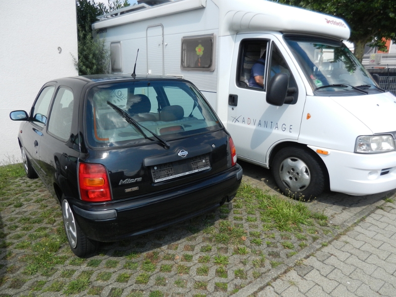 DSCN5240.JPG - Somit hier ein letztes Bild vom kleine schwarzen! Tschüss Micra :-(Warum schreib ich das nun hier und heute??? Klarer Fall, wir fahren nach Nördlingen wo wir morgen früh den kleinen schwarzen Nachfolger abholen wollen. Logischerweise verknüpfen wir das mit einem Wohnmobilausflug!